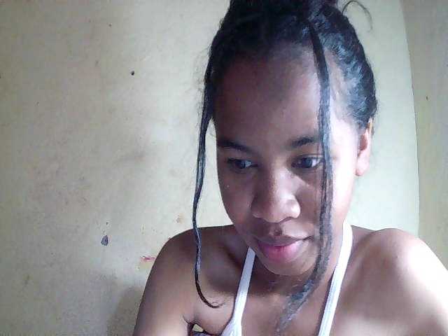 ginah7 live cam on BongaCams