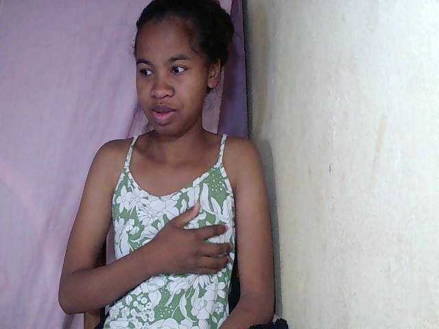 ginah7 live cam on BongaCams