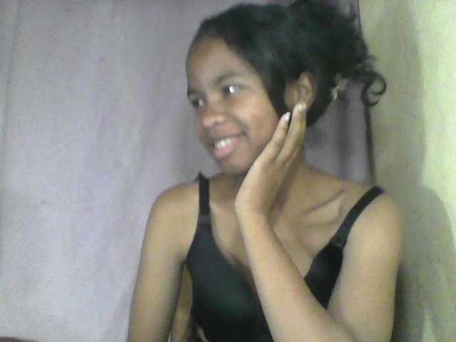 ginah7 live cam on BongaCams