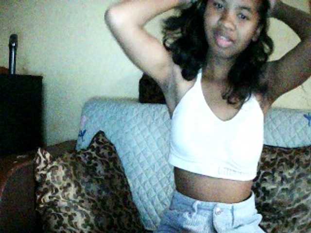 ginah7 live cam on BongaCams
