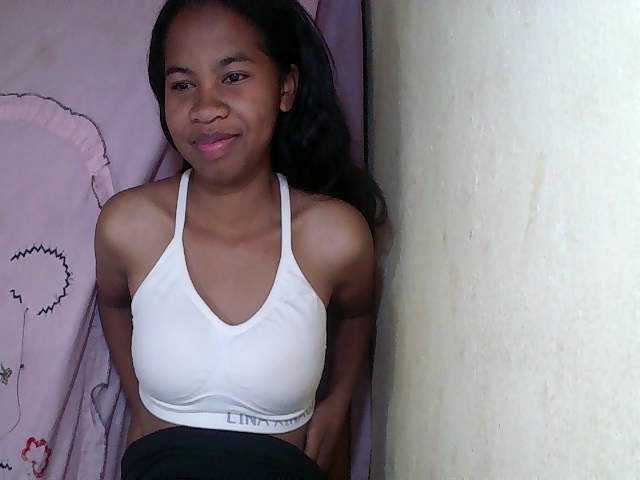 ginah7 live cam on BongaCams