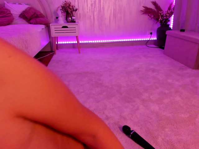 Olivia-Rimes live cam on BongaCams