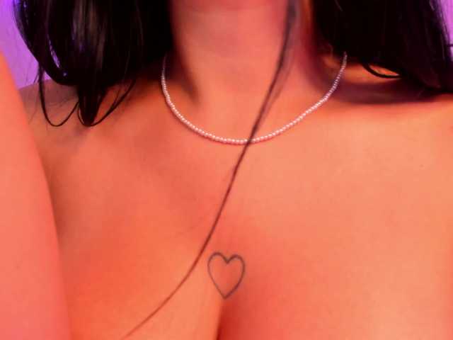 Sex chat gratuit in direct cu Olivia-Rimes pe BongaCams