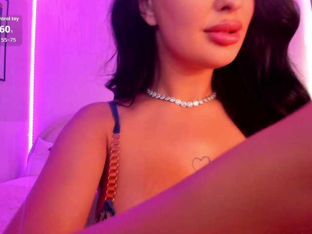 Sex chat gratuit in direct cu Olivia-Rimes pe BongaCams