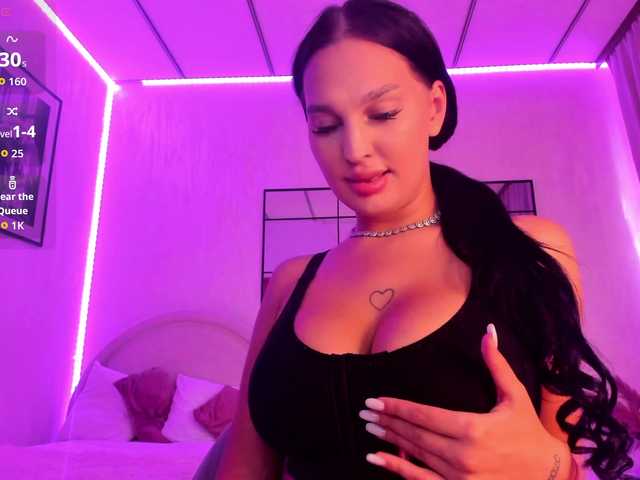 Sex chat gratuit in direct cu Olivia-Rimes pe BongaCams