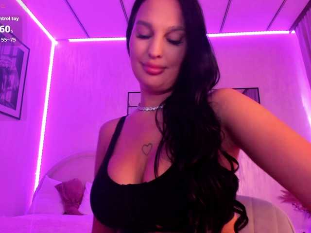 Sex chat gratuit in direct cu Olivia-Rimes pe BongaCams