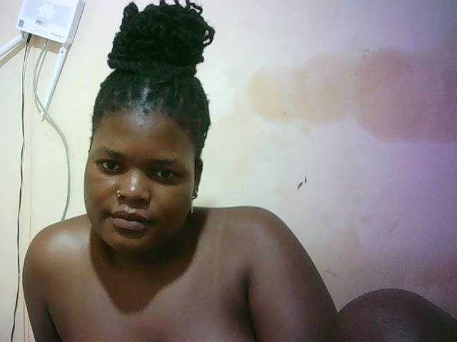 Prettydoll5 live webcam show