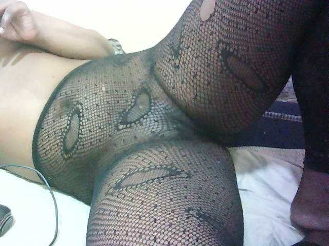Prettydoll5, en directo ahora en BongaCams
