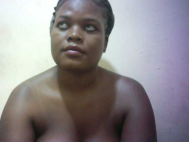 Prettydoll5 live cam preview
