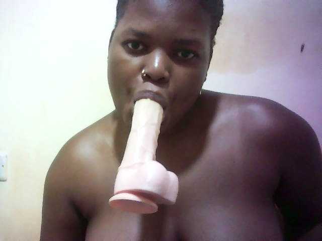 Prettydoll5 live cam on BongaCams