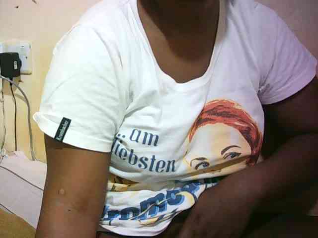 Prettydoll5 webcam