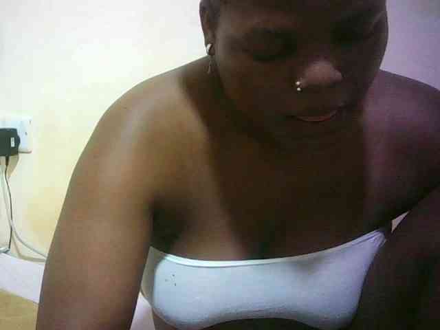 Prettydoll5 webcam