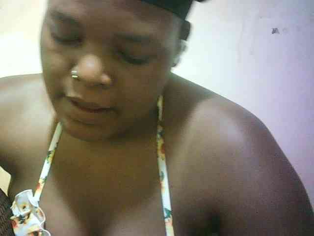 Prettydoll5 webcam