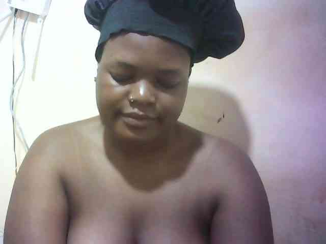 Prettydoll5 webcam