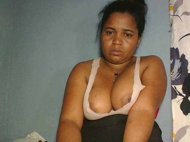 Beauty-Boobs live webcam show