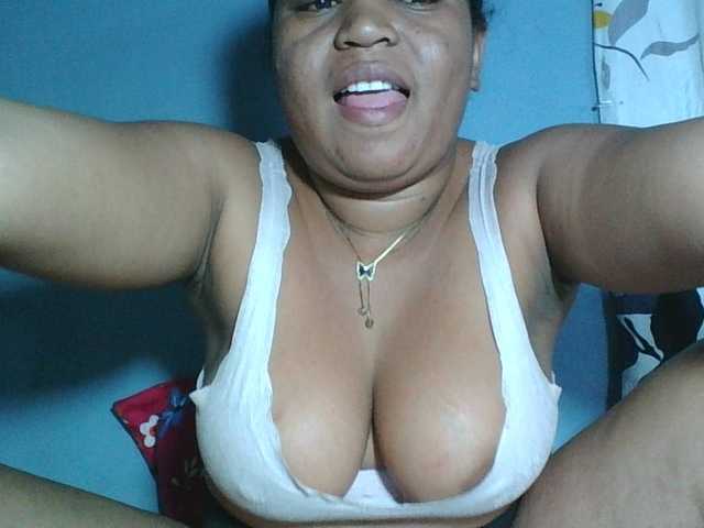 Beauty-Boobs live webcam show