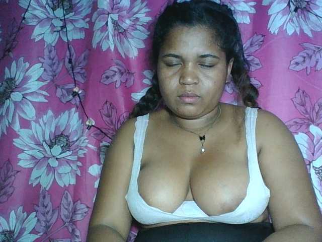 Beauty-Boobs live webcam show