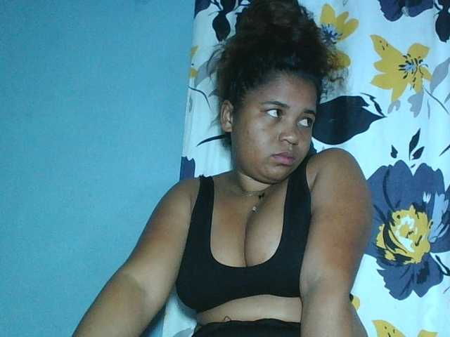 Beauty-Boobs live cam pe BongaCams