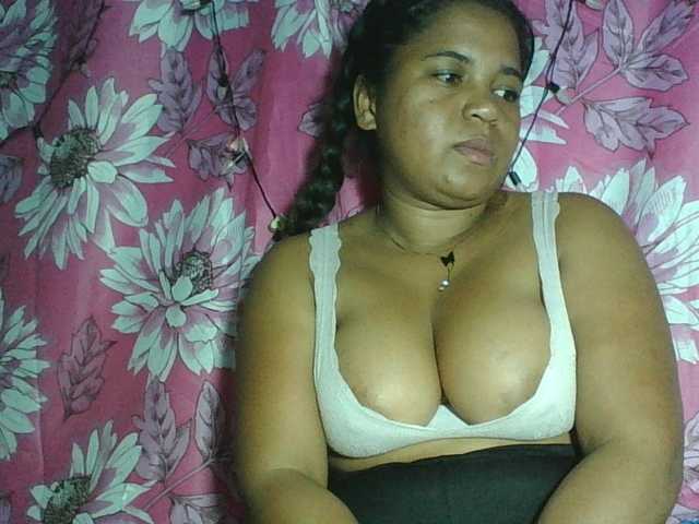 Beauty-Boobs live webcam show