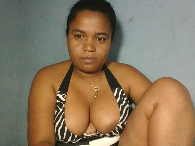 Beauty-Boobs live cam preview