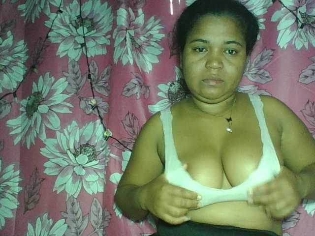Beauty-Boobs live webcam show