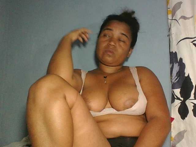 Beauty-Boobs live webcam show