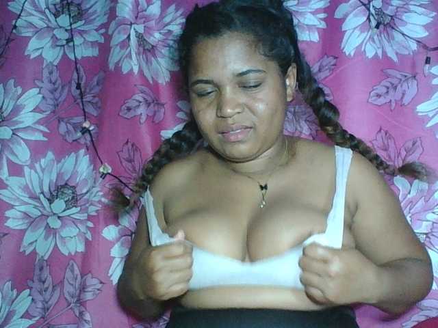 Beauty-Boobs live webcam show