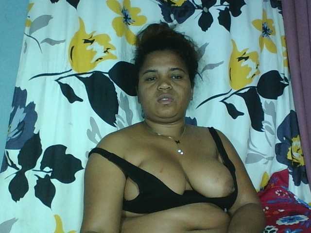 Beauty-Boobs live webcam show