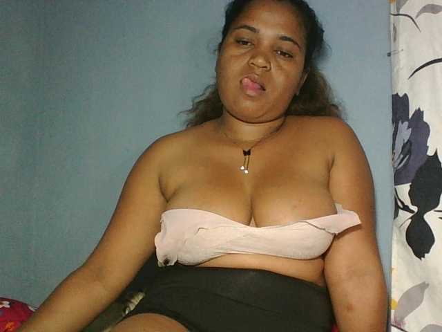 Beauty-Boobs live webcam show