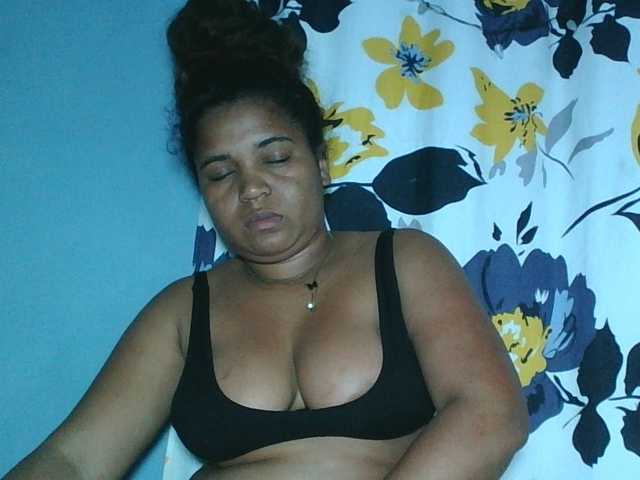 Beauty-Boobs live webcam show