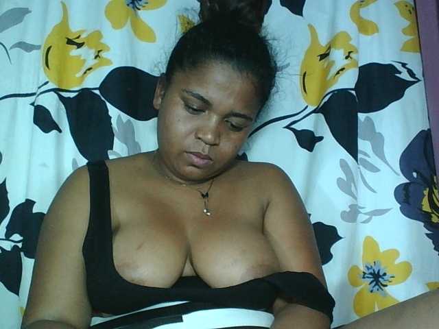 Beauty-Boobs live webcam show