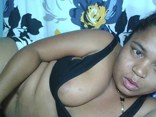 Beauty-Boobs live webcam show