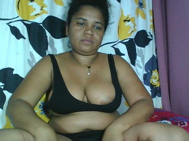 Beauty-Boobs live webcam show