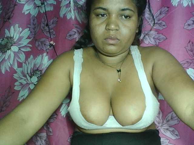 Beauty-Boobs live webcam show