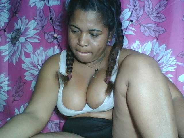 Beauty-Boobs live webcam show