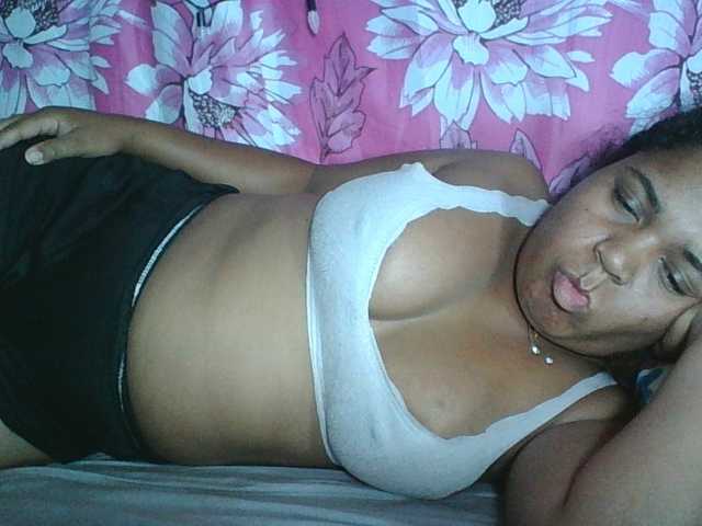 Beauty-Boobs live webcam show
