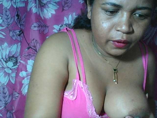 Beauty-Boobs webcam bongacams model stream image