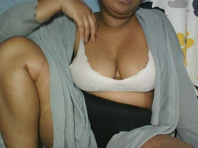 Beauty-Boobs live cam on BongaCams