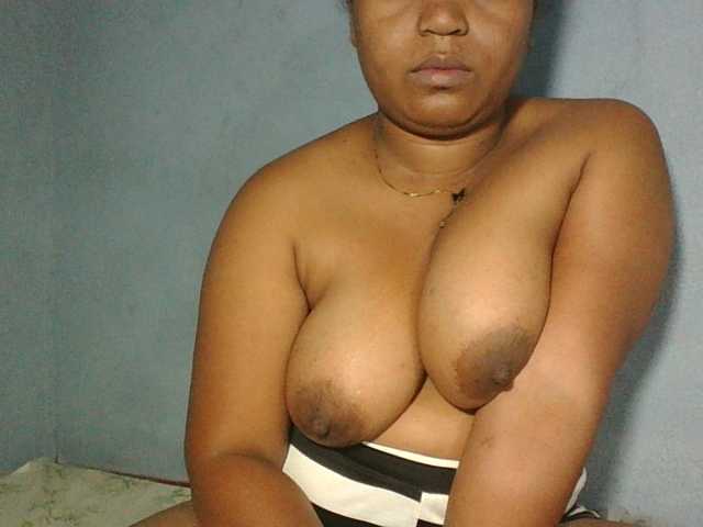 Beauty-Boobs live cam preview