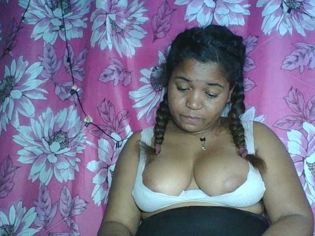 Beauty-Boobs live webcam show