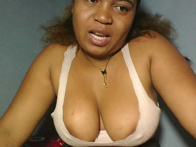 Beauty-Boobs live webcam show