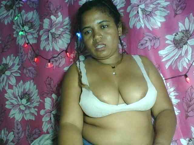 beauty-boobs's live room