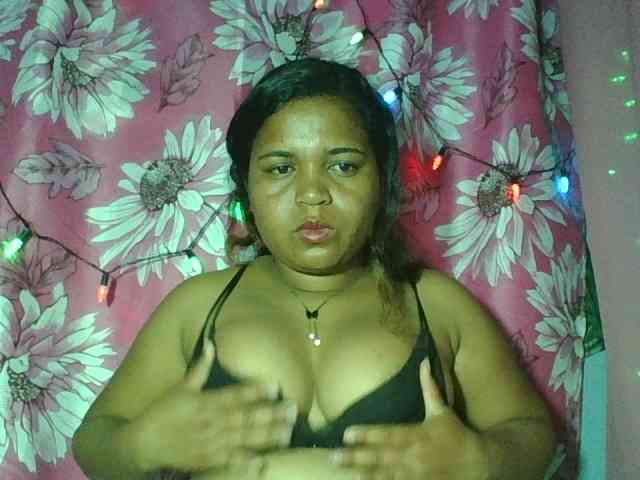 Beauty-Boobs webcam