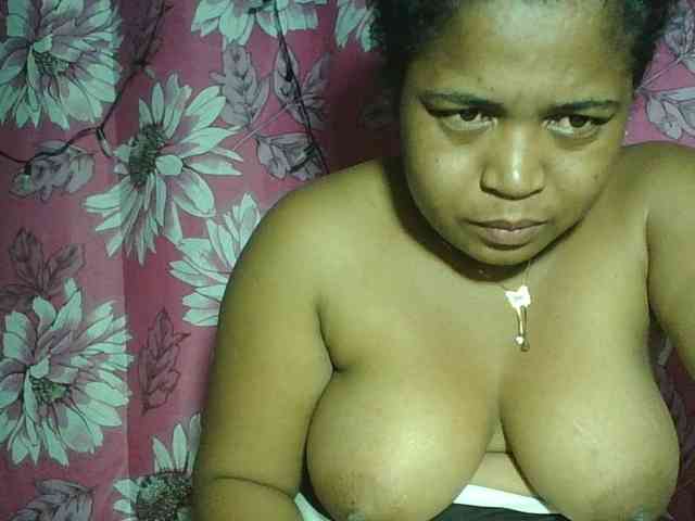 Beauty-Boobs webcam