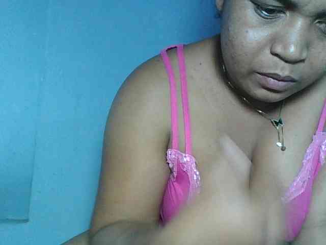 beauty-boobs's live room