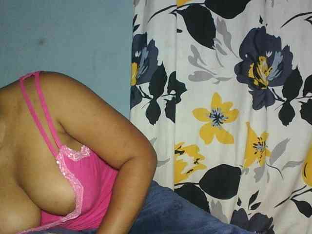 Beauty-Boobs webcam