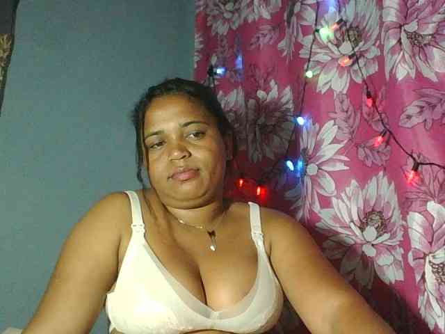Beauty-Boobs webcam