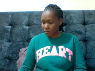 Mona2002