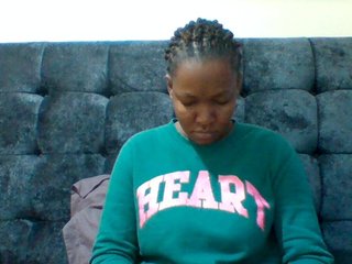 Mona2002's Live Webcam