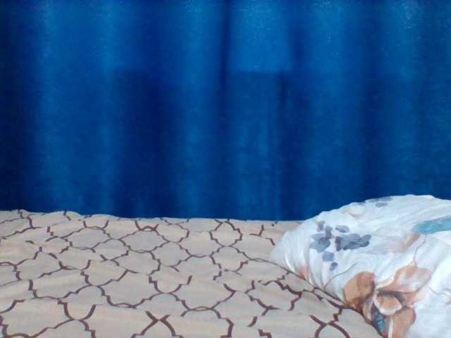 Mona2002 webcam